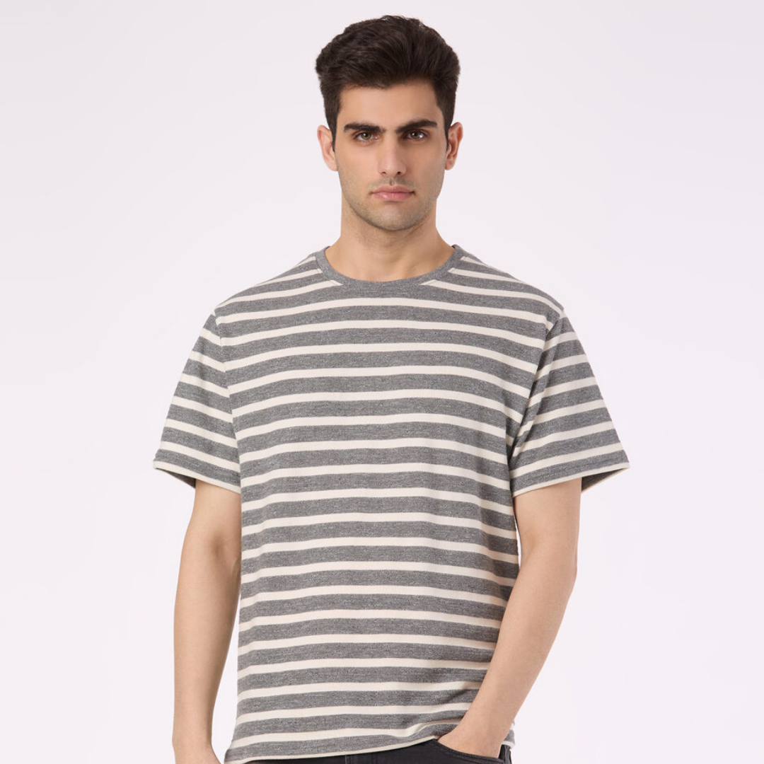 Men Grey Horizontal Stripe Relaxed Fit T-shirt