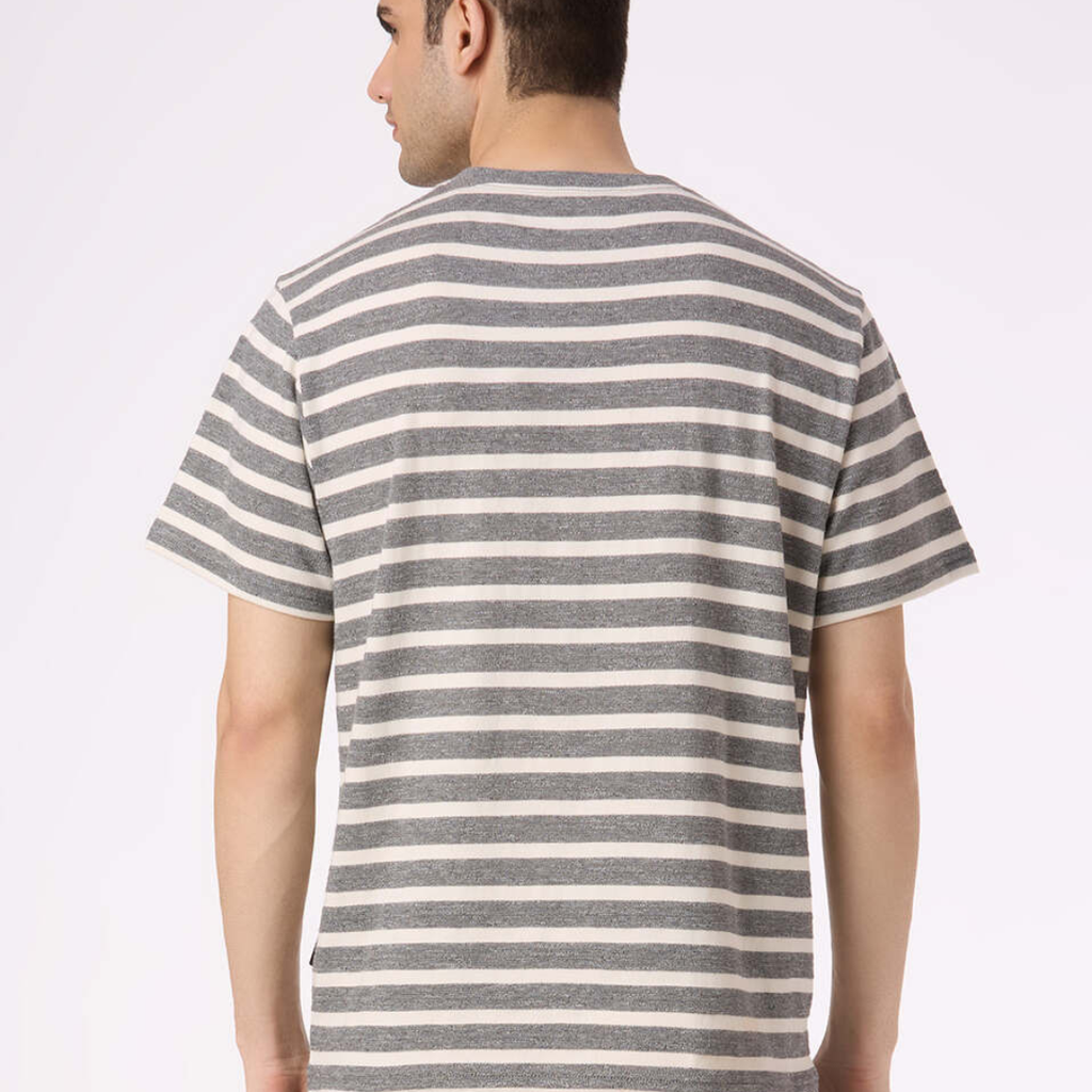 Men Grey Horizontal Stripe Relaxed Fit T-shirt