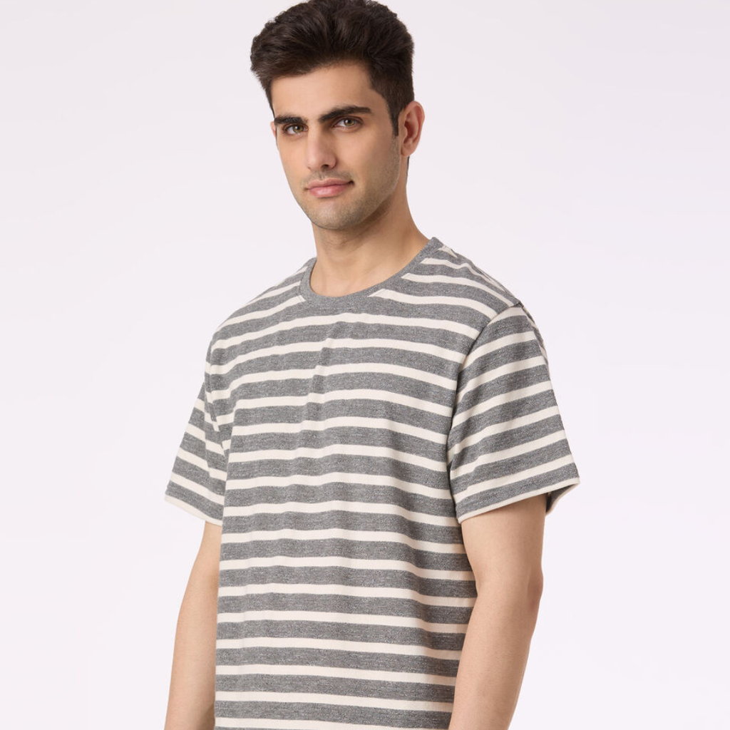 Men Grey Horizontal Stripe Relaxed Fit T-shirt
