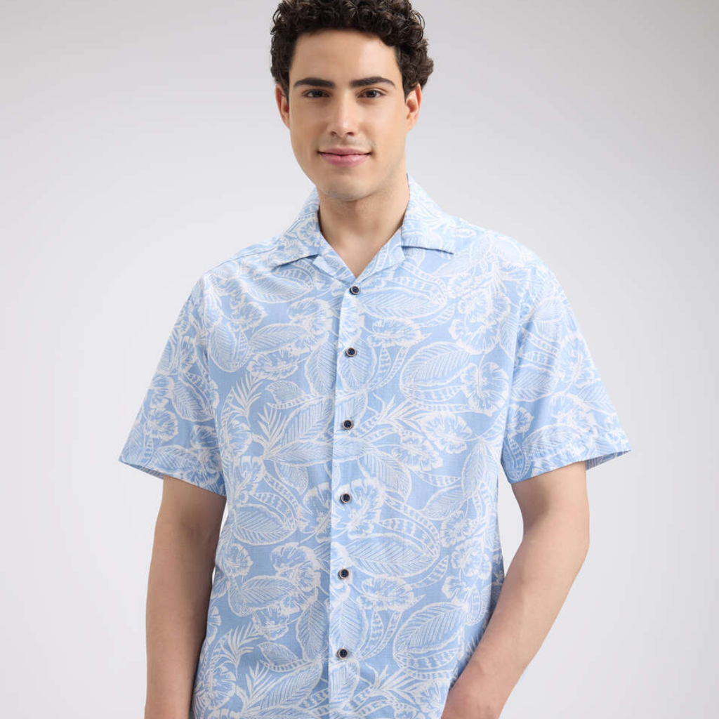 Men Blue Resort Collar Floral Print Short Sleeve Shirt
