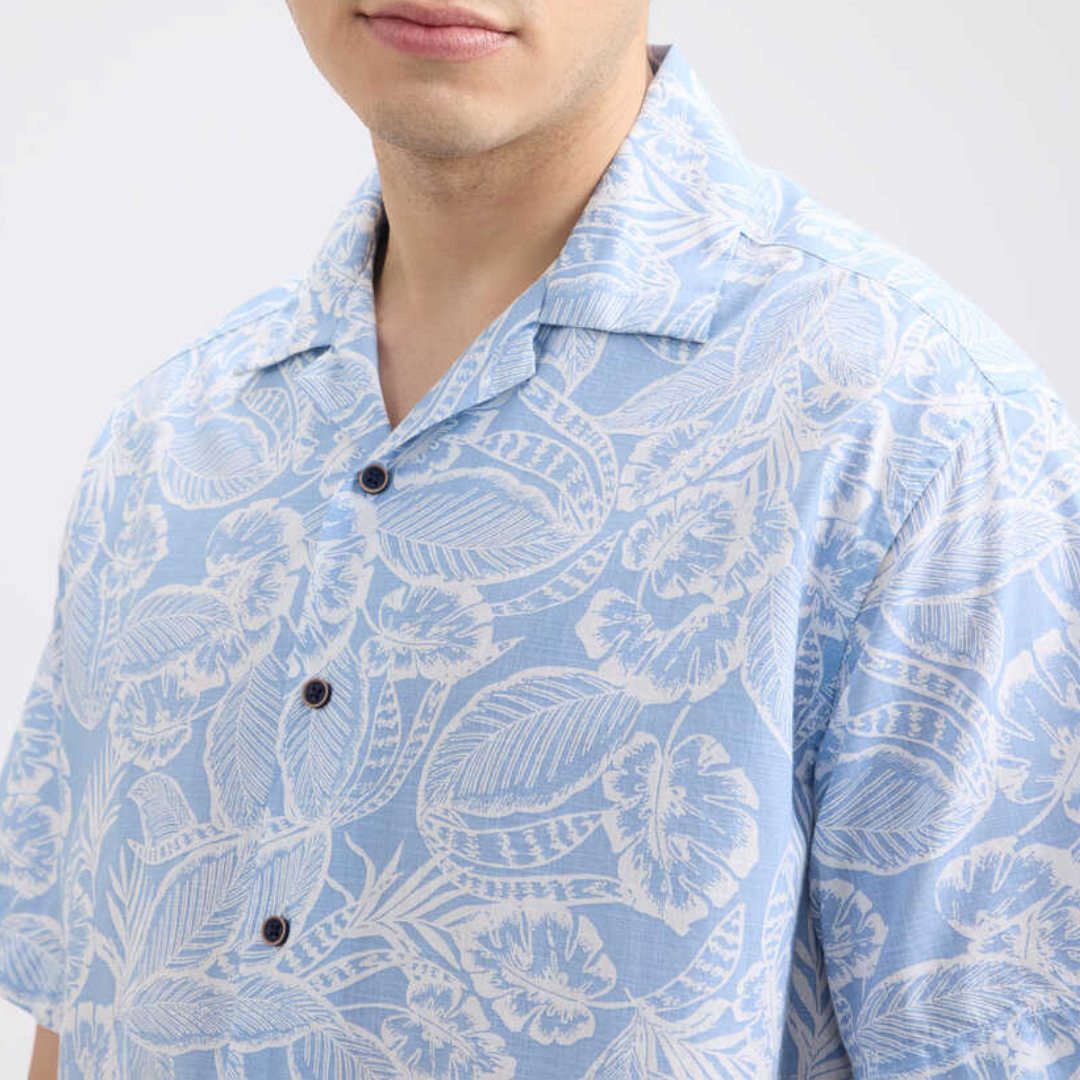 Men Blue Resort Collar Floral Print Short Sleeve Shirt
