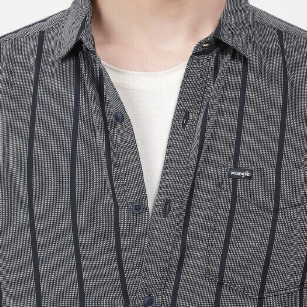Wrangler Men Striped Blue Regular Fit Shirt