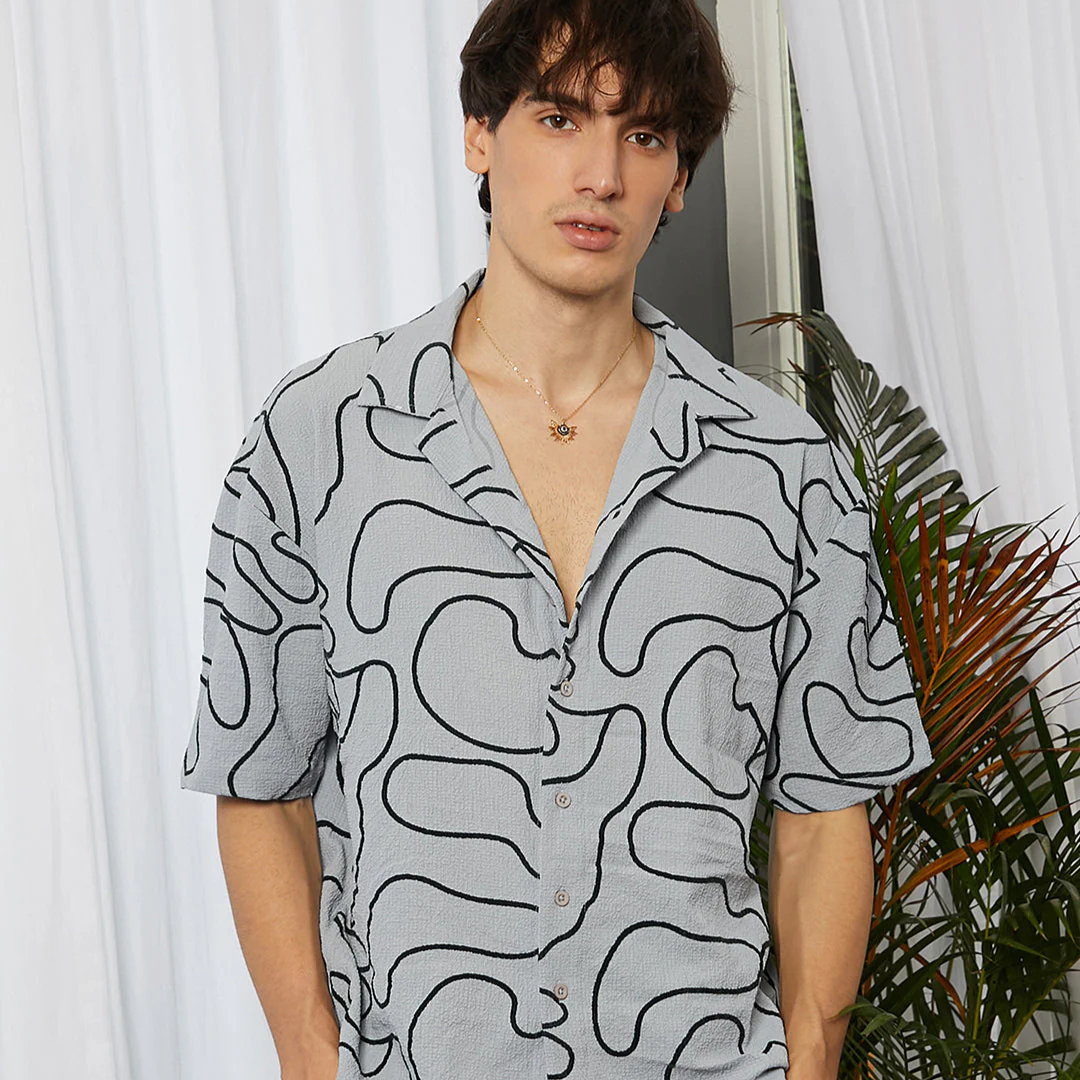 Abstract-Lined Oversized Shirt